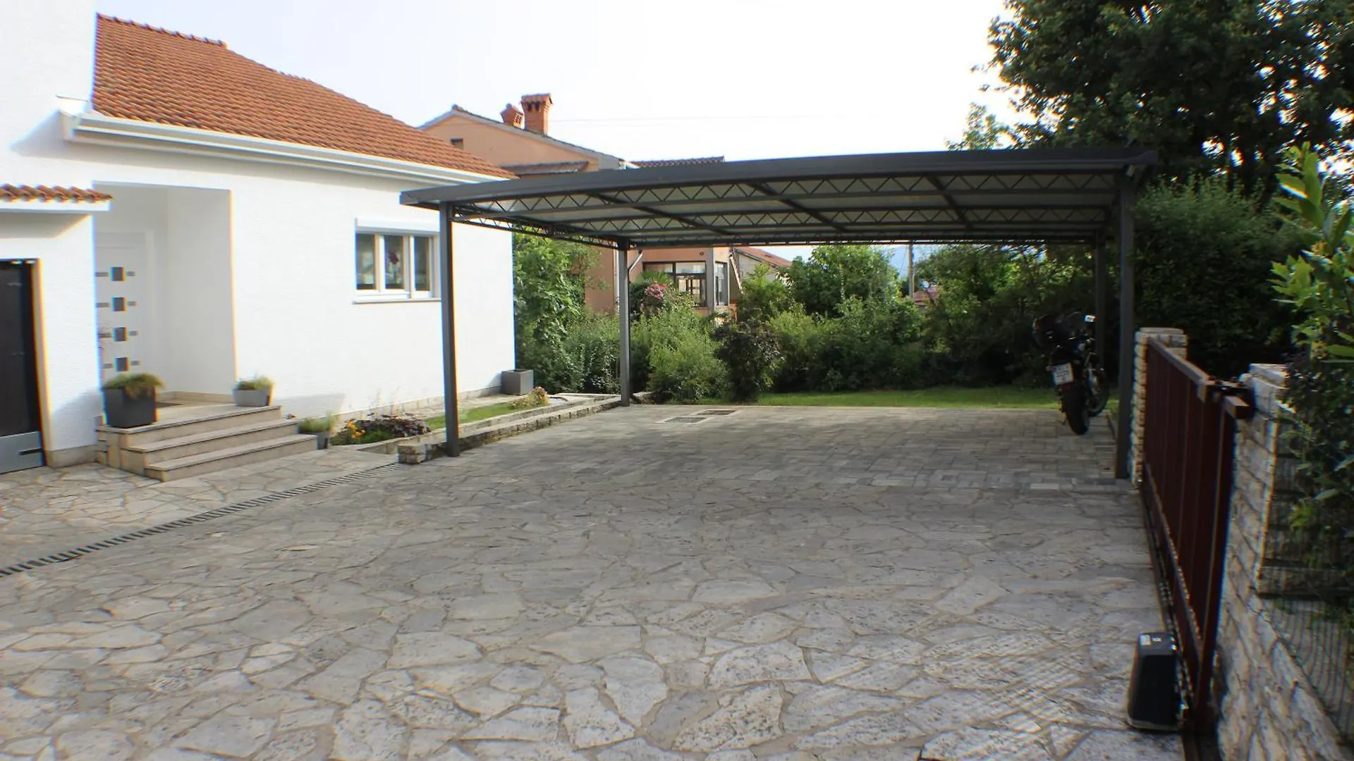 Sky Garden Apartment Rijeka 0*,